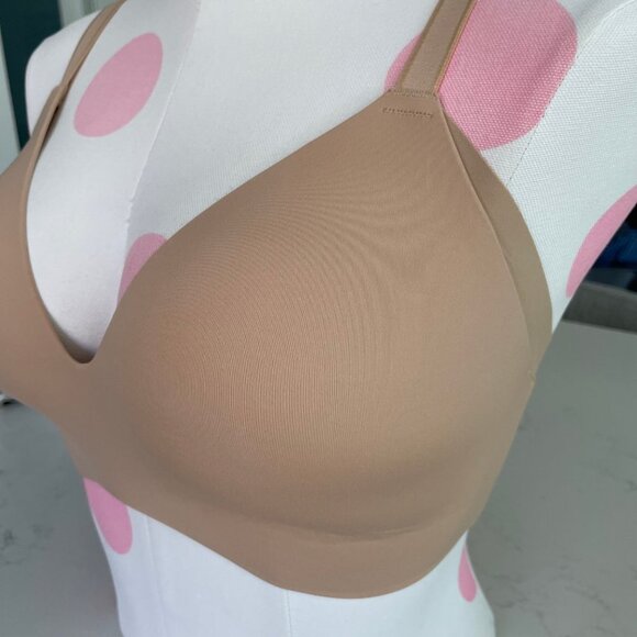 knix WingWoman Nylon Spandex Wireless Contour Bra Sz OS Nude Color NWOT - Picture 4 of 11
